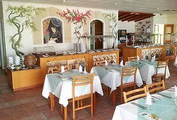 Mimosa 3* Protarász